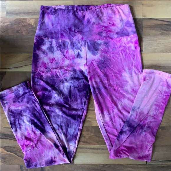 what colors go with purple leggings depot